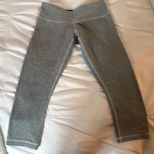 Lululemon cropped leggings